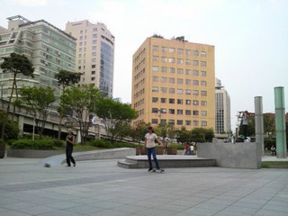 39524198_2532406693.jpg